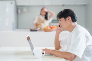 家事や育児に無関心な夫
