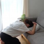落ち込む