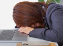 体がだるくて重い