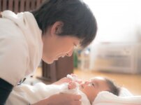 ベビーマッサージ